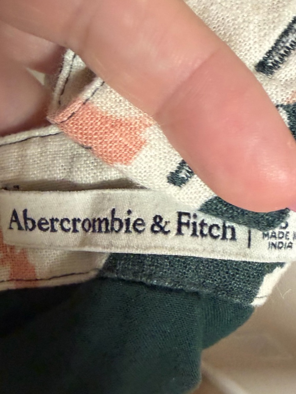 Abercrombie & Fitch Floral Keyhole Crop Top Size Small - Picture 6 of 6